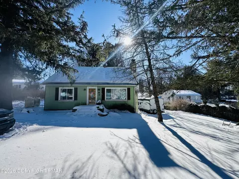 106 Independence Rd, East Stroudsburg, PA 18301