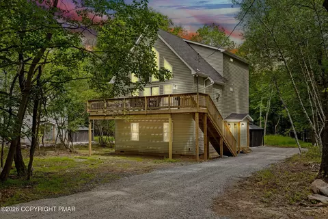 93 Caedman Dr, Albrightsville, PA 18210