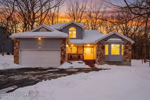 2130 Scarborough Way, Bushkill, PA 18324