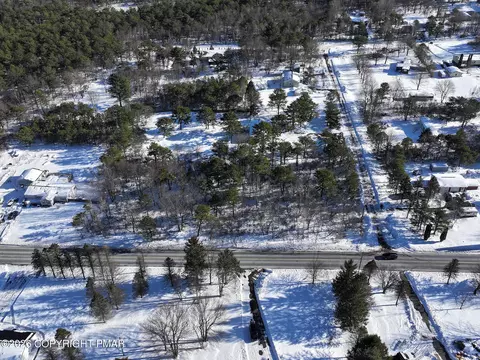 Lr 45086 87 Road, Blakeslee, PA 18610