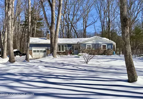 168 Terrace Dr, Stroudsburg, PA 18360
