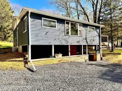 282 Mountain Rd, Albrightsville, PA 18210