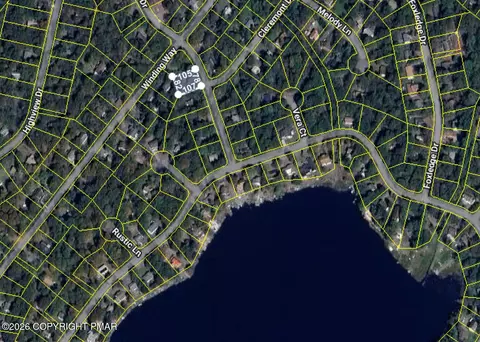 186 Fairhaven Dr, Tobyhanna, PA 18466