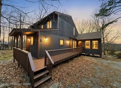 103 Ashley Ct, Bushkill, PA 18324