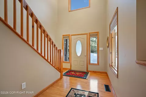 181 Long View Ln, Pocono Pines, PA 18350