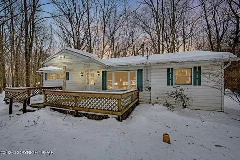 1912 Johns Rd, Effort, PA 18330