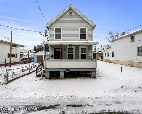 17 Griffith Ln, Wilkes Barre, PA 18702