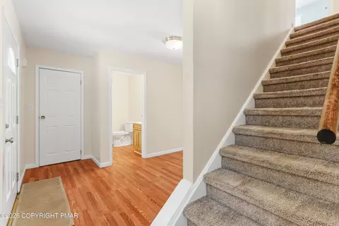 Entry Way - 3901 Post Dr, Bethlehem, PA 18017 photo 2 of 2