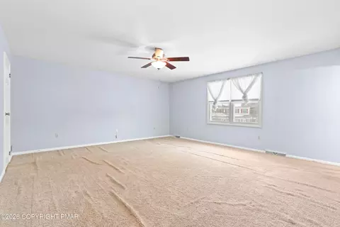 Living - 3901 Post Dr, Bethlehem, PA 18017 photo 8 of 8