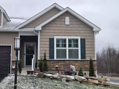 613 W West Oak Ln # B, White Haven, PA 18661