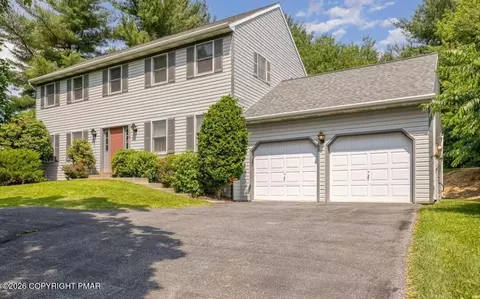39 Brookwood Dr, Lititz, PA 17543 photo 1