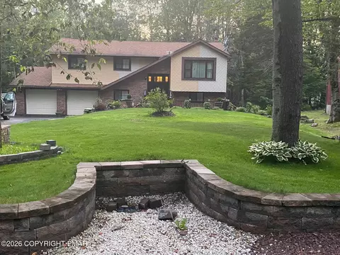 1254 Chandus Way, Tobyhanna, PA 18466