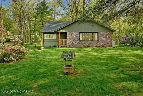 340 Moseywood Rd, Lake Harmony, PA 18624