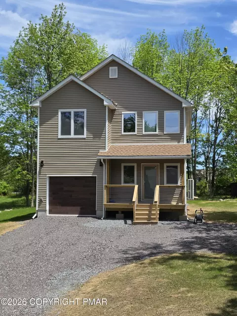 48 Grandview Dr, Lake Ariel, PA 18436