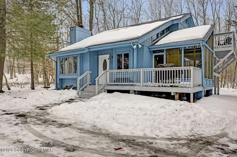 428 Cedar Dr, Long Pond, PA 18334