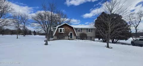 238 Kevin Ln, Brodheadsville, PA 18322