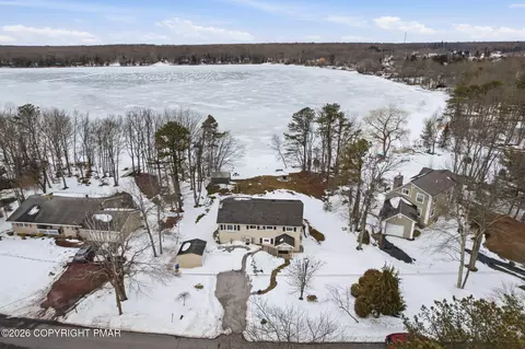 201 Bear Creek Lake Dr, Jim Thorpe, PA 18229