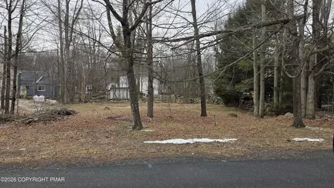 1363 Winding Way, Tobyhanna, PA 18466