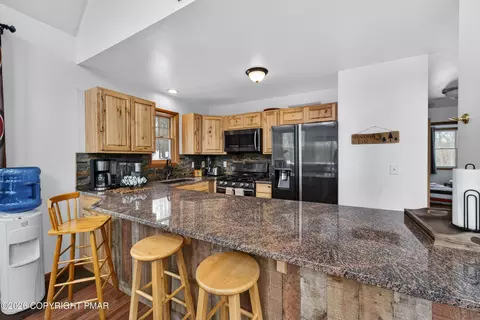 Kitchen - 3112 Spring Ct, Bushkill, PA 18324 photo 1 of 4