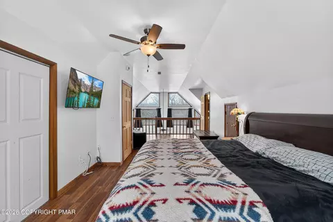 Bedroom - 3112 Spring Ct, Bushkill, PA 18324 photo 6 of 9