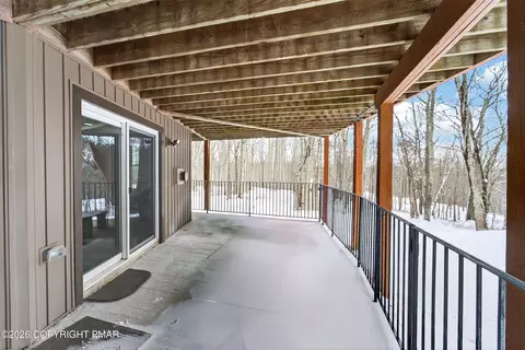 Exterior - 3112 Spring Ct, Bushkill, PA 18324 photo 7 of 9
