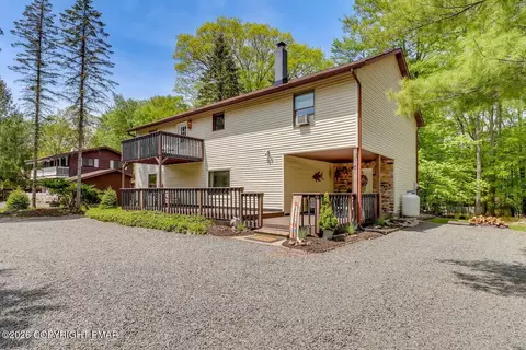 155 Tommys Ln, Pocono Lake, PA 18347