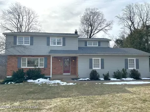 348 Wedgewood Dr, Easton, PA 18045