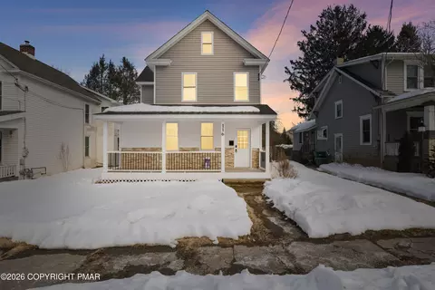 116 Lee Ave, Stroudsburg, PA 18360