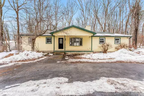 3143 Bear Swamp Rd, East Stroudsburg, PA 18302