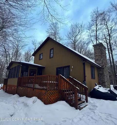 7 Leah Ln, Clifton Township, PA 18424