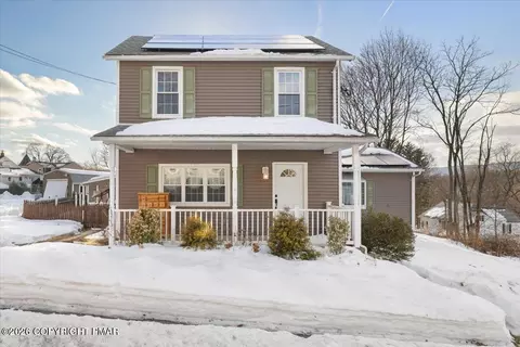 115 N Broad St, Bangor, PA 18013