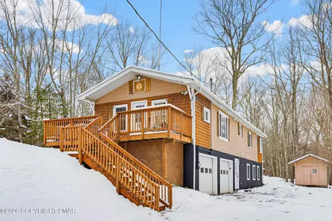 1109 Silver Lake Rd, Dingmans Ferry, PA 18328