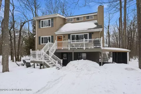 1781 Rolling Hills Dr, Tobyhanna, PA 18466