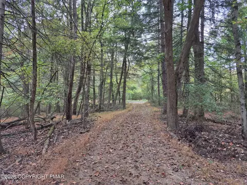 Millheim Road, Bath, PA 18014 photo 10