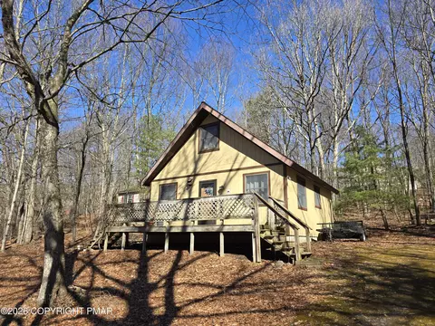 79 Leisure Ln, Jim Thorpe, PA 18229