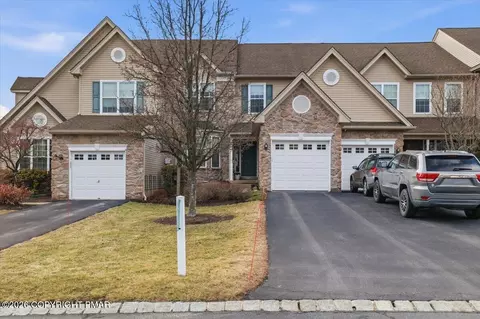 1733 Big Ridge Dr, East Stroudsburg, PA 18302