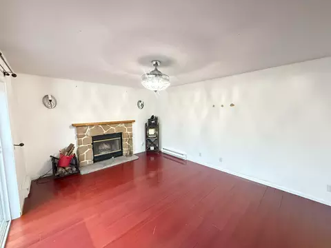 Living - 6486 Decker Rd, Bushkill, PA 18324 photo 2 of 7