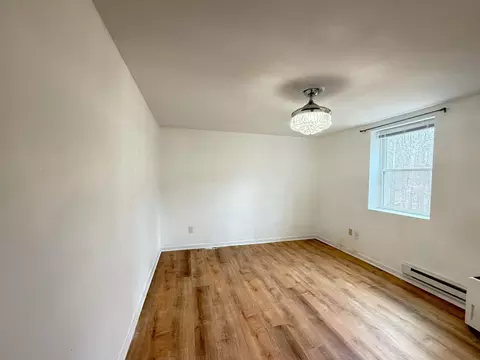 Bedroom - 6486 Decker Rd, Bushkill, PA 18324 photo 4 of 5