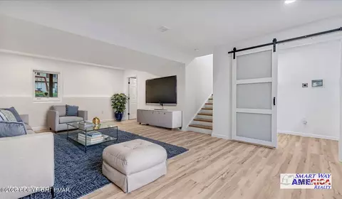 2704 Starlight Ter, Tobyhanna, PA 18466