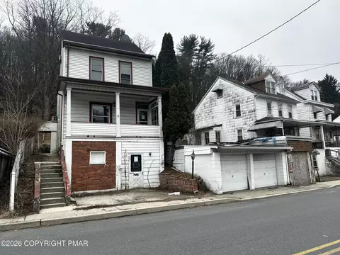 531 Peacock St, Pottsville, PA 17901
