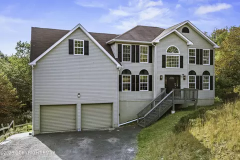 318 Mountain Top Lake Rd, Long Pond, PA 18334