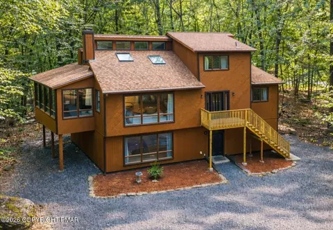 307 Robinwood Ter, East Stroudsburg, PA 18301