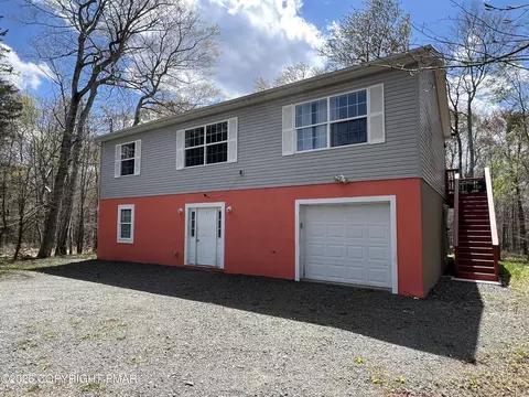5265 Glen Ter, Tobyhanna, PA 18466