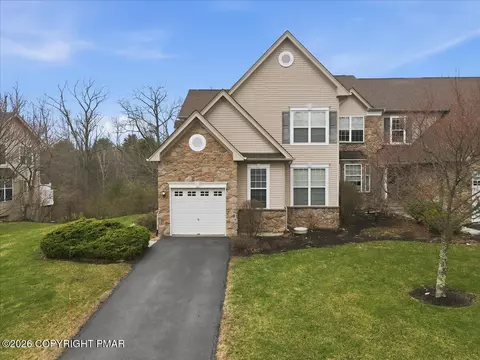 1761 Big Ridge Dr, East Stroudsburg, PA 18302