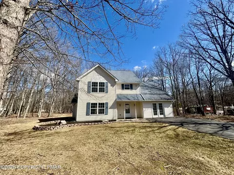 1126 Shogun Dr, Effort, PA 18330