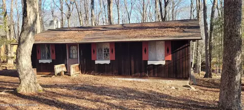 1455 Lake Ln, Pocono Lake, PA 18347
