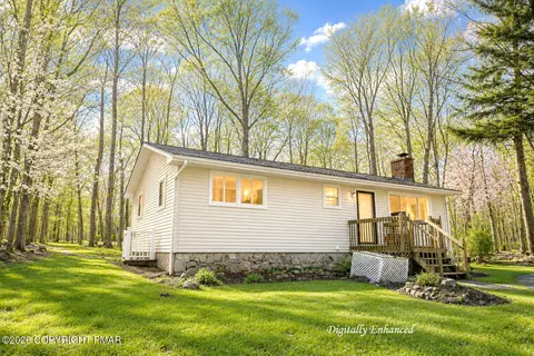 6319 Laurel Rd, Pocono Summit, PA 18346
