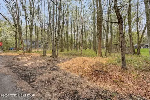 20 Acorn Ln # B, Kunkletown, PA 18058