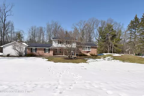 2224 Whitetail Ct, Stroudsburg, PA 18360