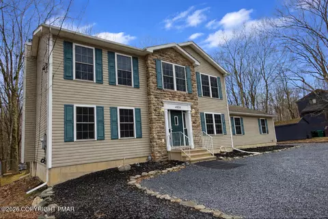 4938 Pine Ridge Dr W, Bushkill, PA 18324
